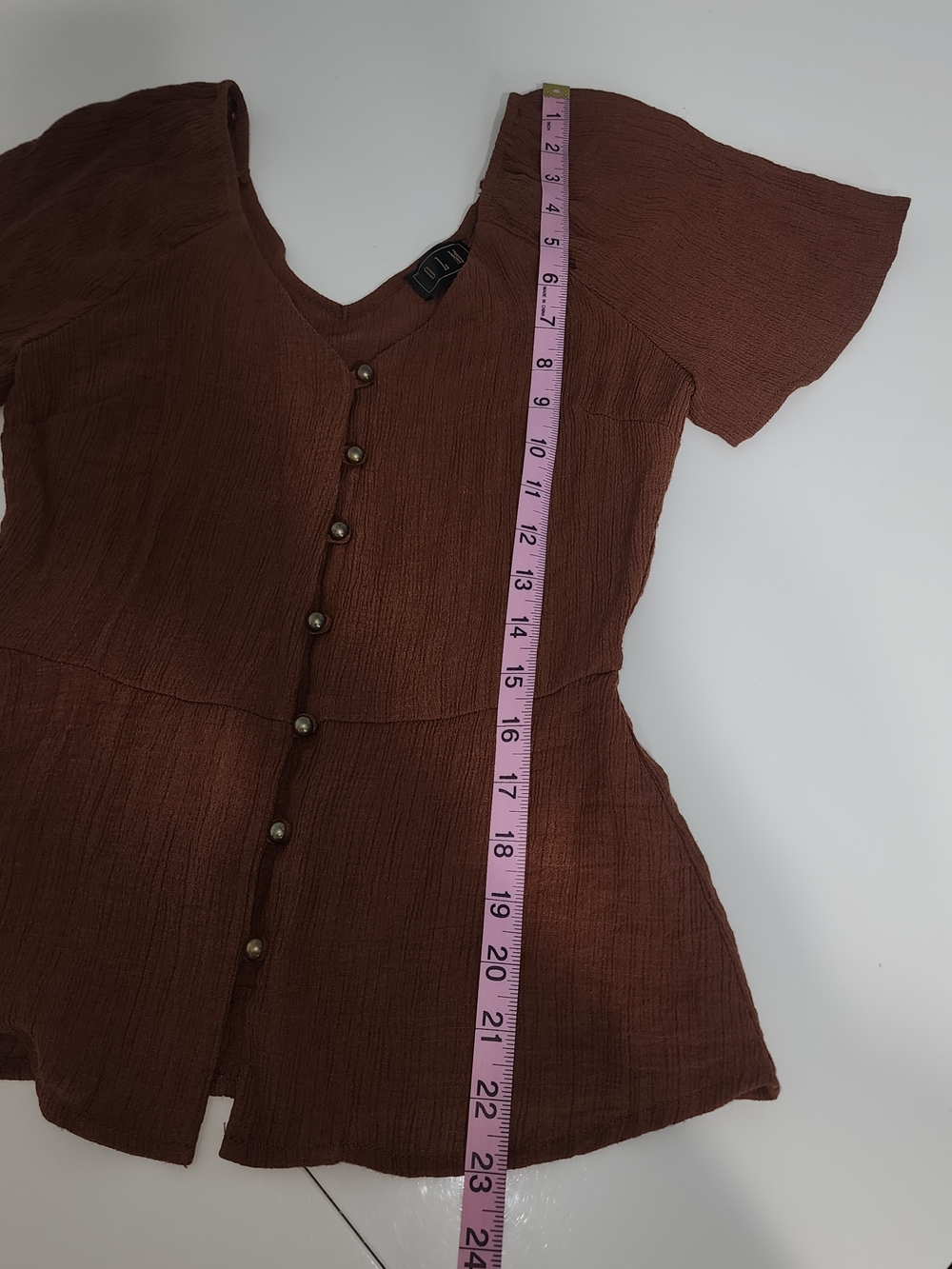 OLM Rust Brown Button-Front Puff Sleeve Top - Picture 5 of 9